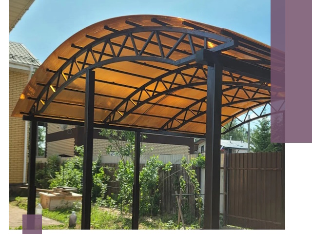 Изготовление навесов под ключ в Набережных Челнах из качественных материалов